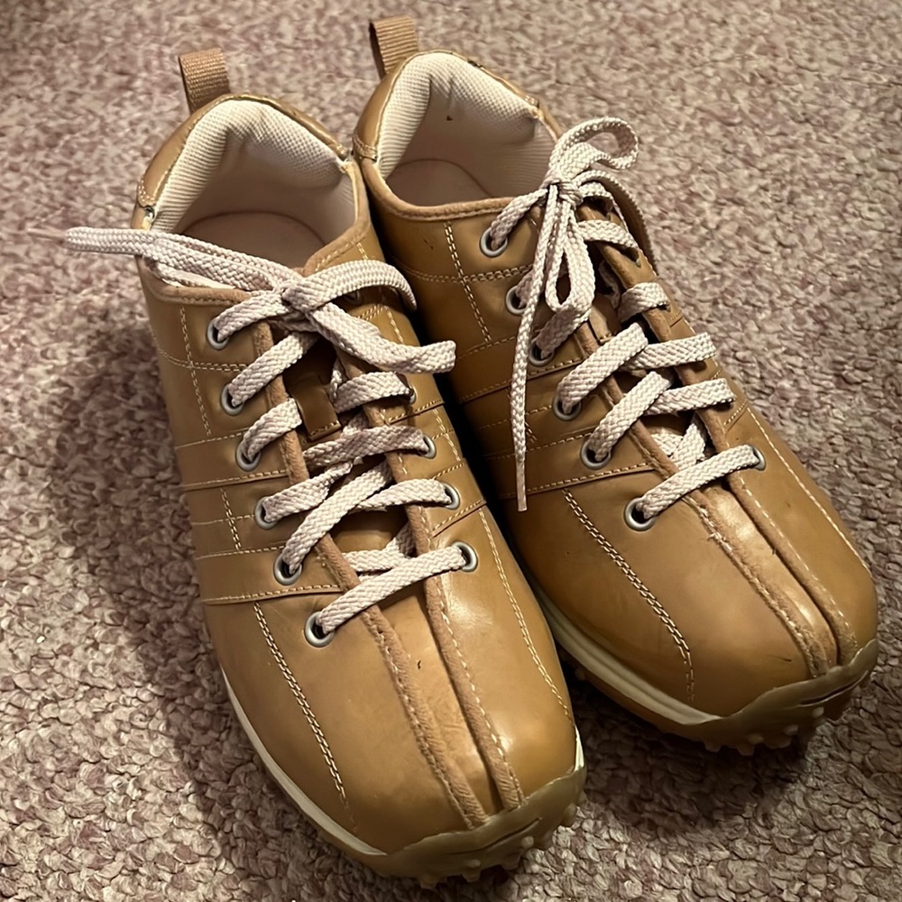 Predictions Vintage Walking Sneakers
